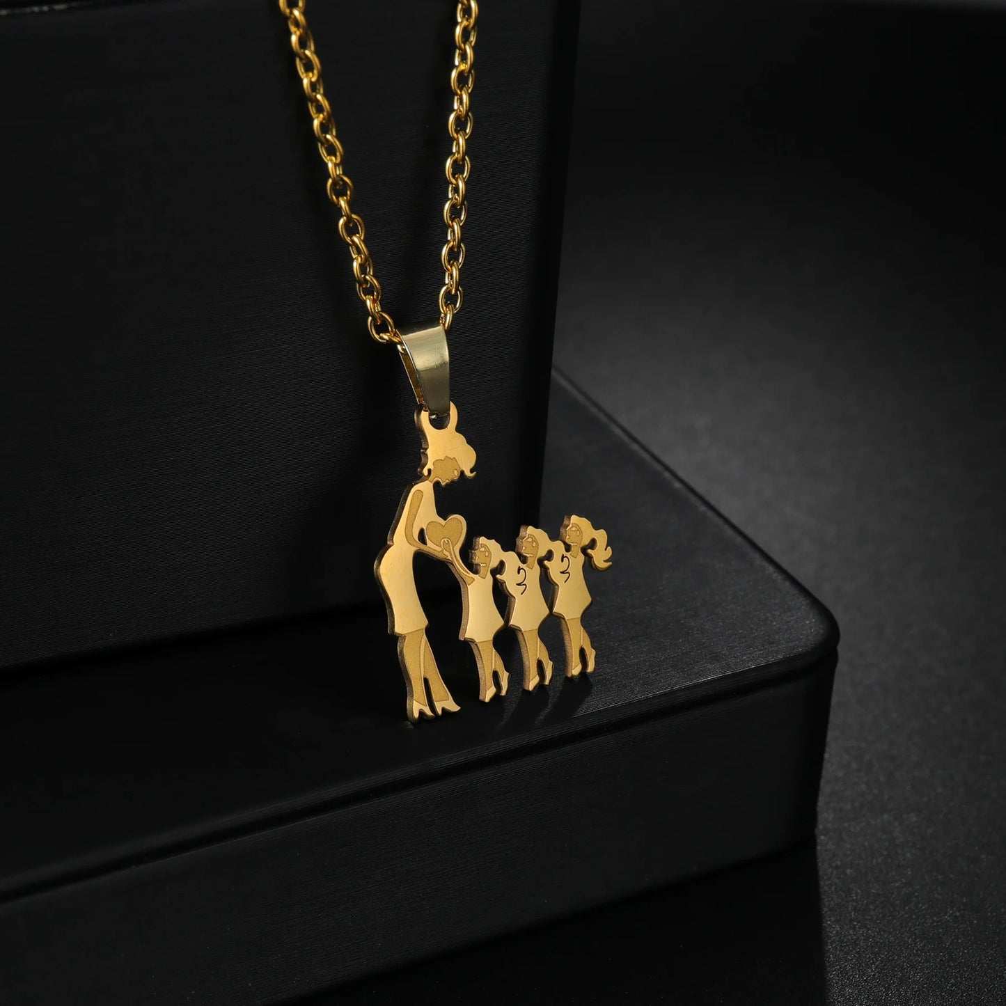 Stainless Steel Family Necklace – Mama Pendant Gift for Women & Kids | Birthday or Mother’s Day Jewelry for Girls & Boys