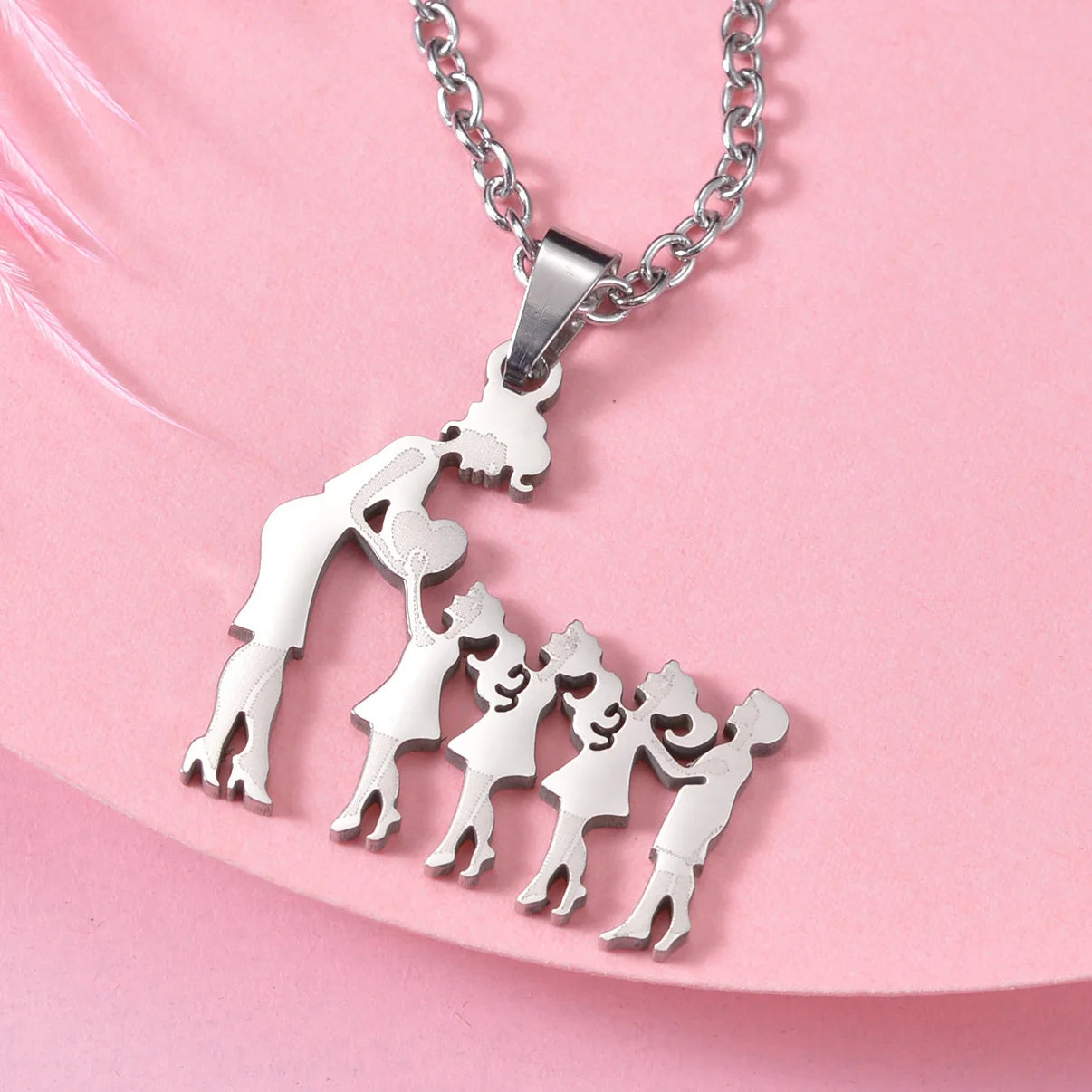 Stainless Steel Family Necklace – Mama Pendant Gift for Women & Kids | Birthday or Mother’s Day Jewelry for Girls & Boys