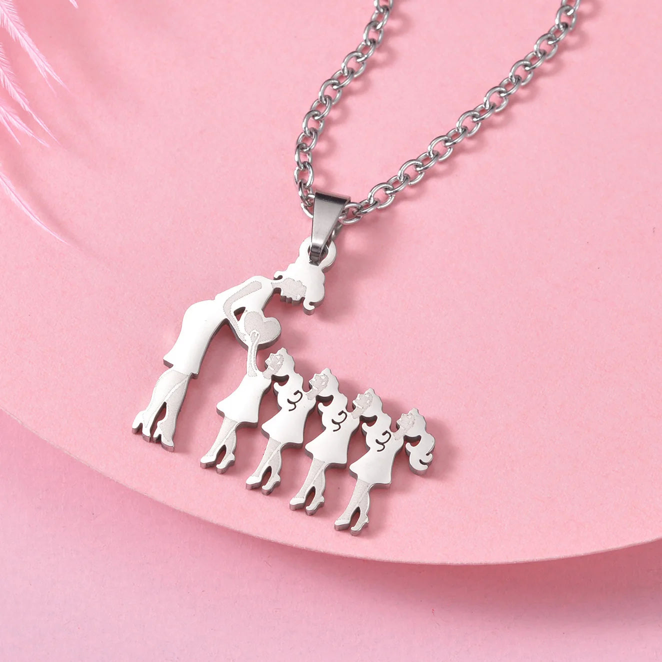 Stainless Steel Family Necklace – Mama Pendant Gift for Women & Kids | Birthday or Mother’s Day Jewelry for Girls & Boys
