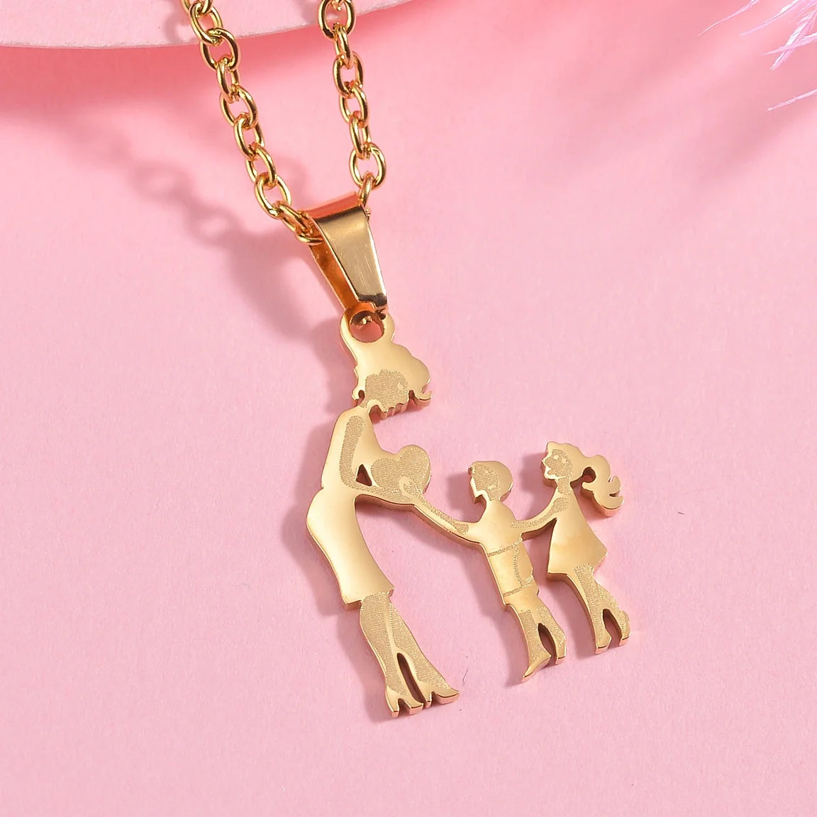Stainless Steel Family Necklace – Mama Pendant Gift for Women & Kids | Birthday or Mother’s Day Jewelry for Girls & Boys