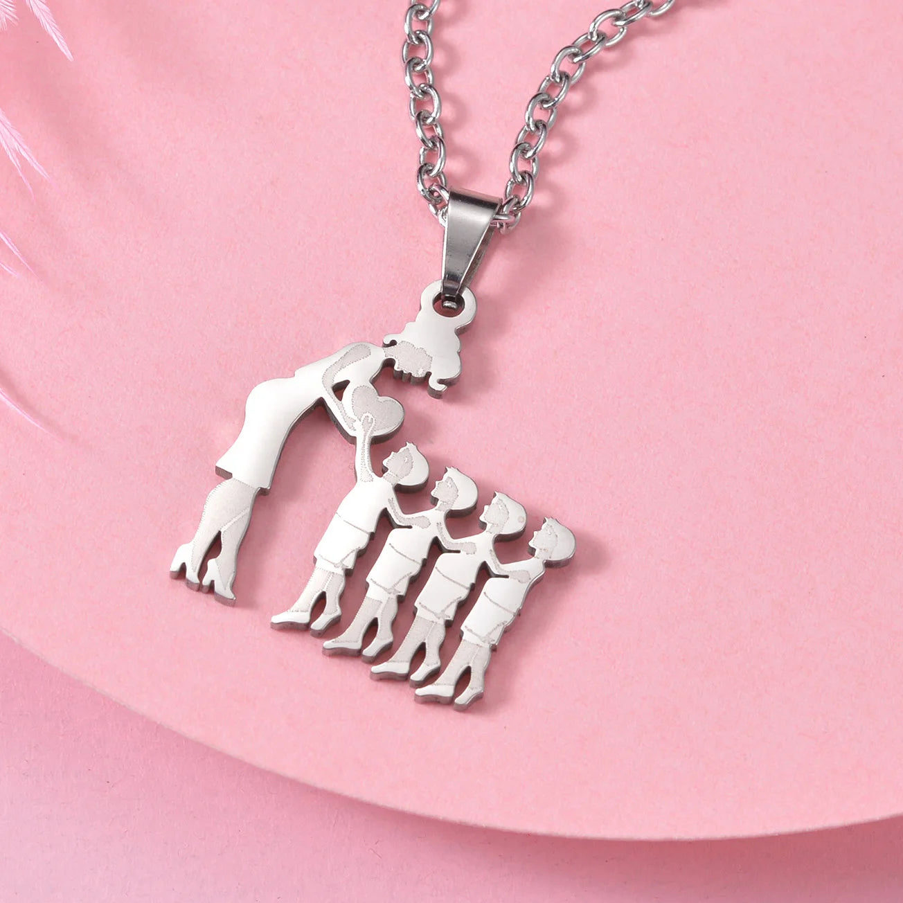Stainless Steel Family Necklace – Mama Pendant Gift for Women & Kids | Birthday or Mother’s Day Jewelry for Girls & Boys