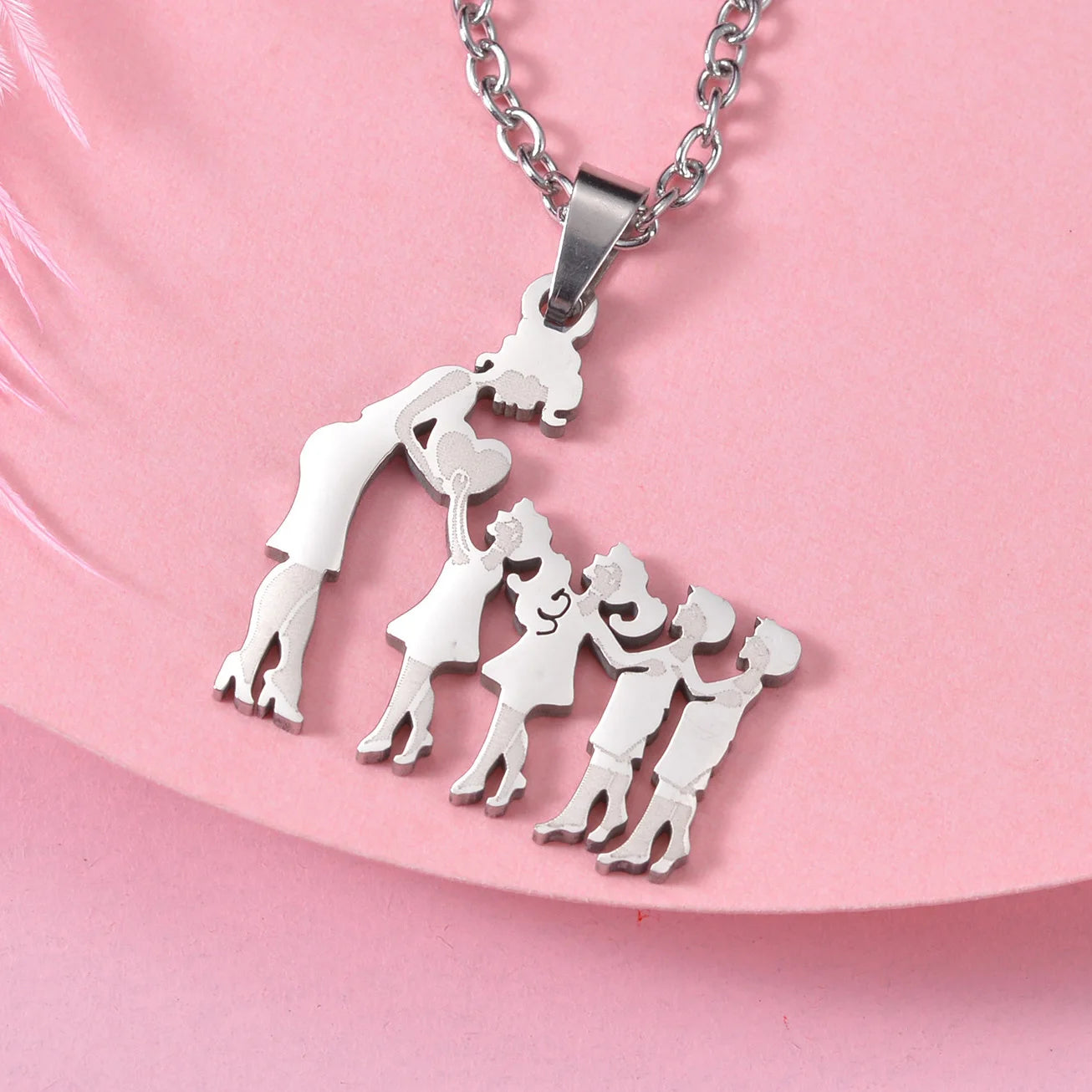 Stainless Steel Family Necklace – Mama Pendant Gift for Women & Kids | Birthday or Mother’s Day Jewelry for Girls & Boys